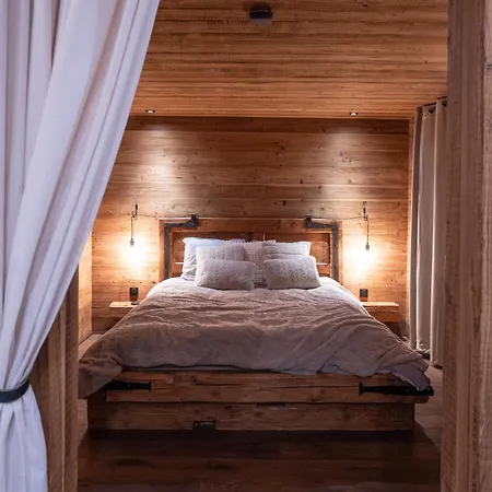 Adler 木屋 萨斯费